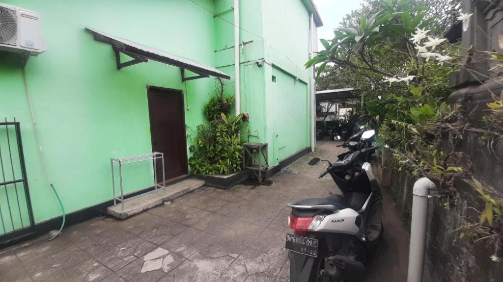 מלון Oyo 90714 Umah Pande Tabanan Near Tanah Lot מראה חיצוני תמונה